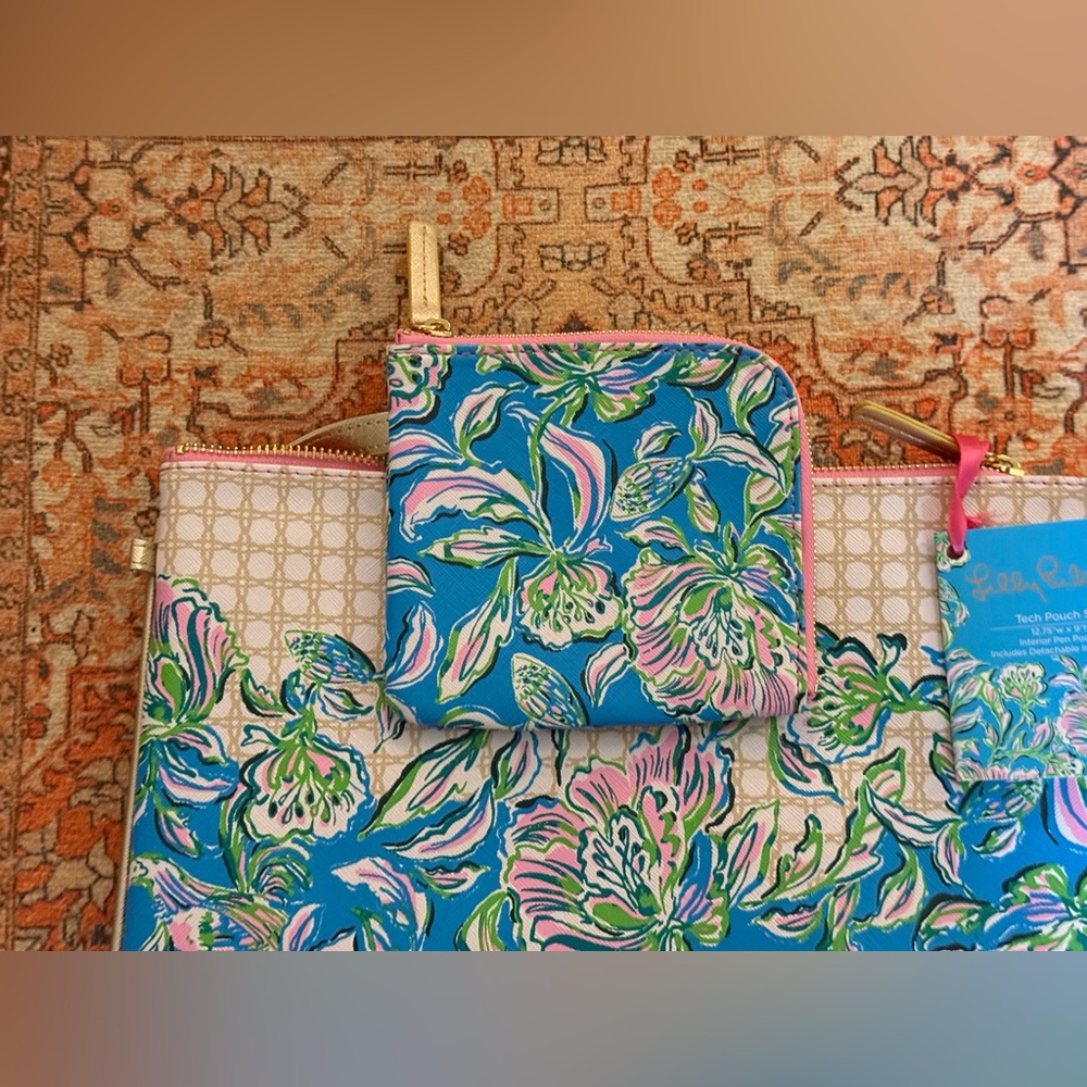 Lilly Pulitzer Tech Pouch Set in Cumulus Blue & Chick Magnet With Original Tags - Picture 12 of 16